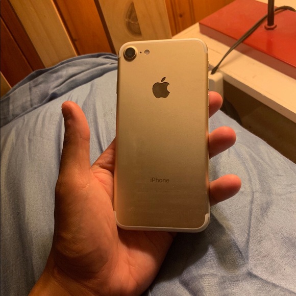iphone 7 - Picture 2 of 2